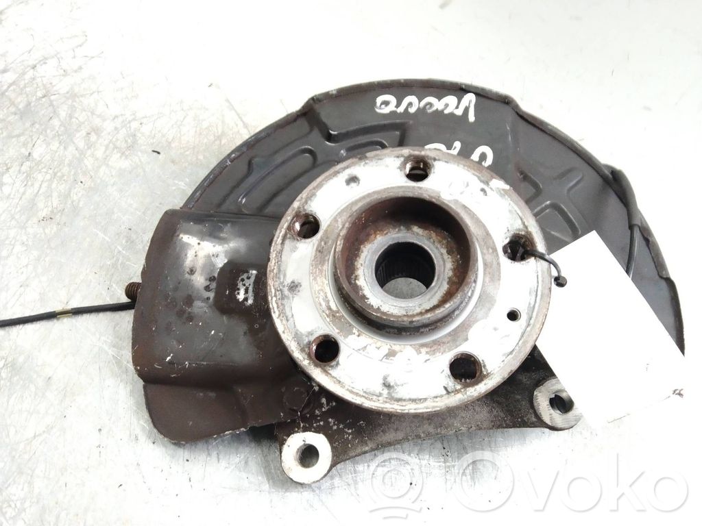 Front wheel hub spindle knuckle