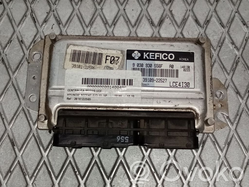 Hyundai Accent Engine control unit/module 