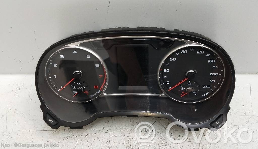 Audi A1 Speedometer (instrument cluster) 