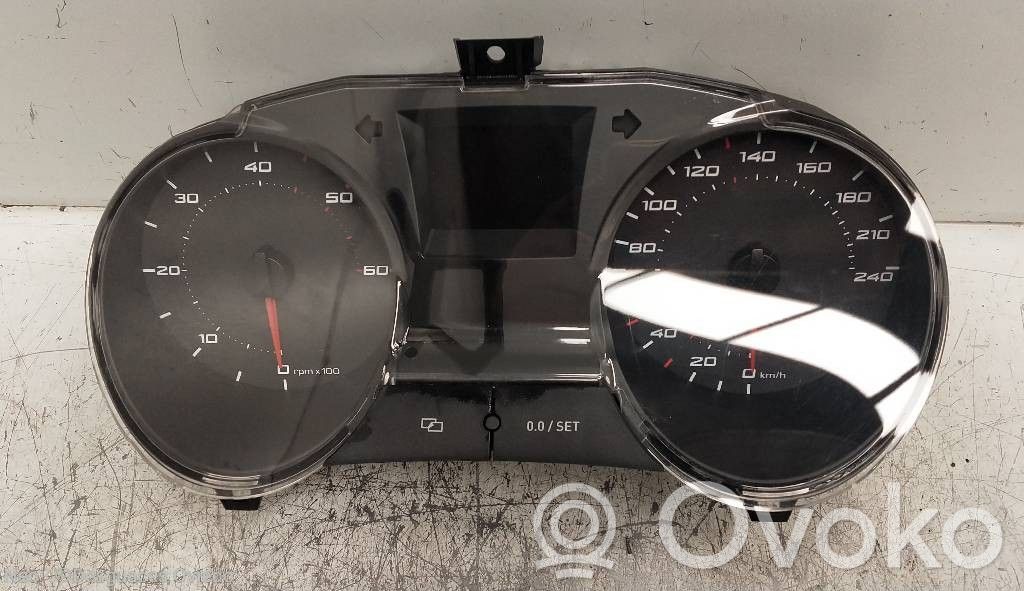 Seat Ibiza IV (6J,6P) Vitezometru (grup de instrumente) 