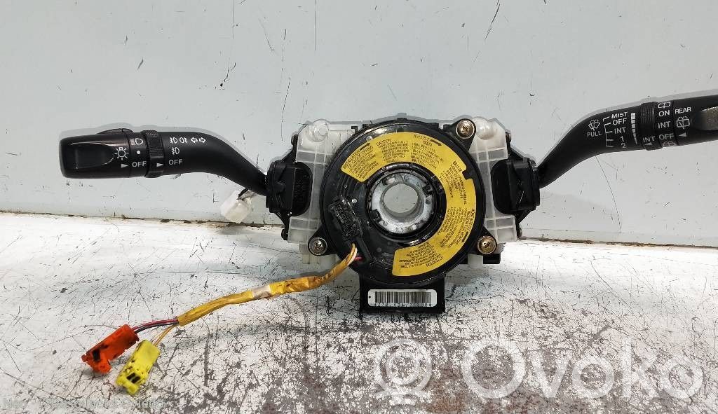 Panel lighting control switch   GJ5M17D318