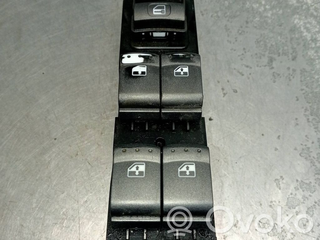 SsangYong Actyon Electric window control switch 