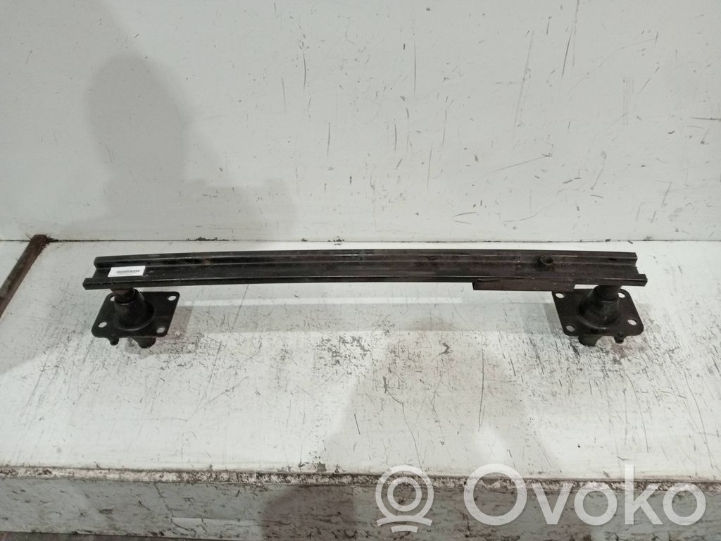 Front bumper mounting bracket