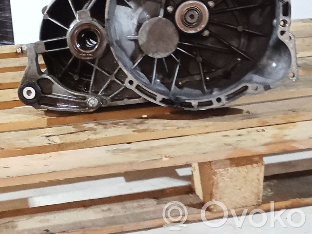 Manualna 5-biegowa skrzynia biegów   6M5R7002ZA,6V,T1GE2100107154221
