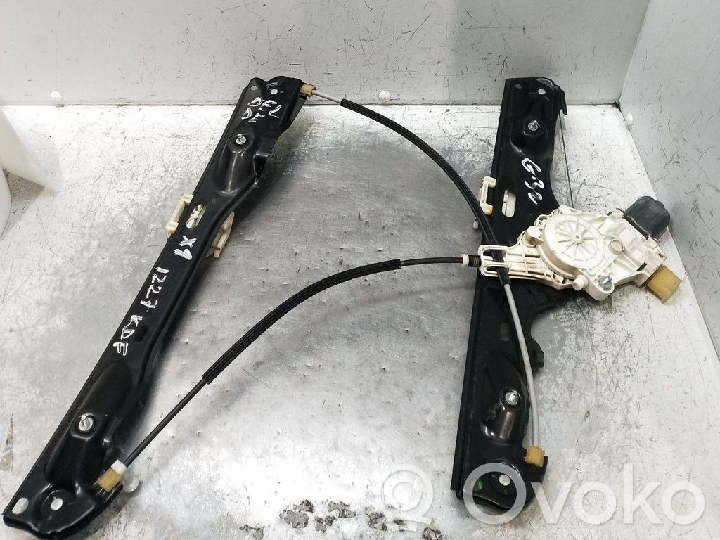 Regulador de ventanilla eléctrico de puerta delantera