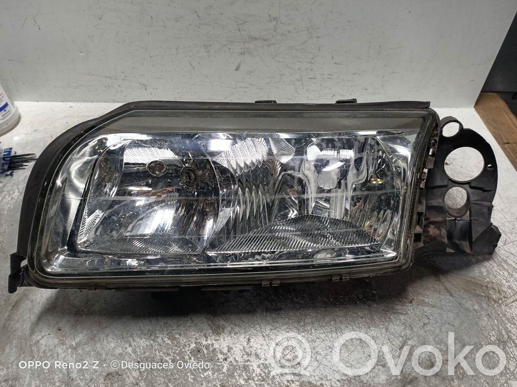 Headlight/headlamp   8693557,89007829