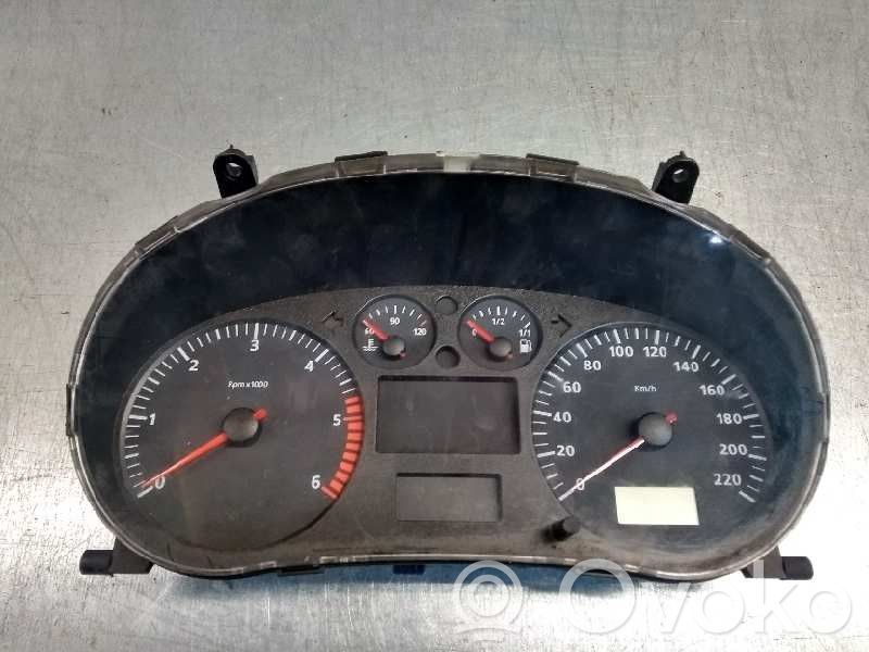 Seat Ibiza II (6k) Speedometer (instrument cluster) 
