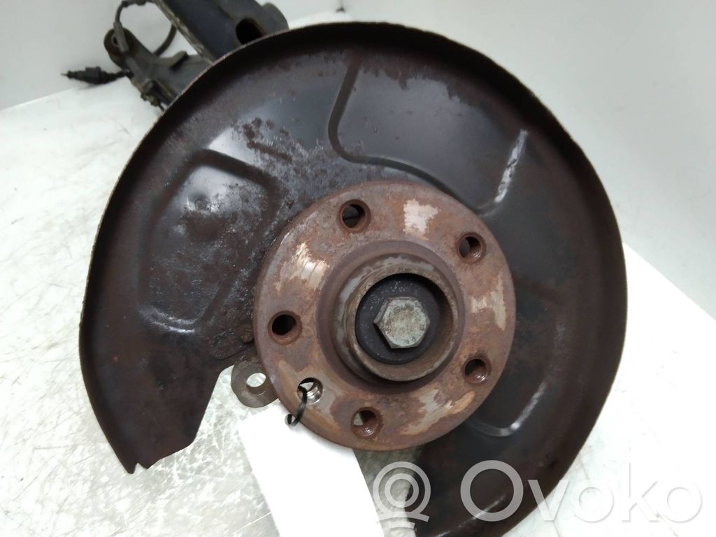 Ford Galaxy Aizmugurē riteņa rumbas vārpstas šarnīrs (stupica, capfa) 