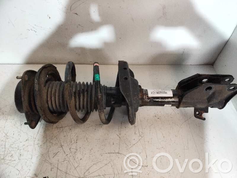 Subaru XV Priekinis amortizatorius su spyruokle 
