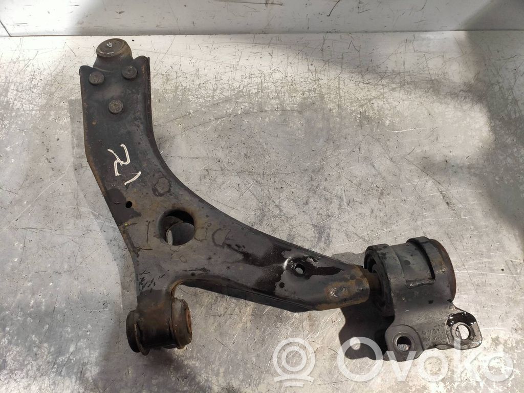 Brazo de suspensión delantero   16HDI