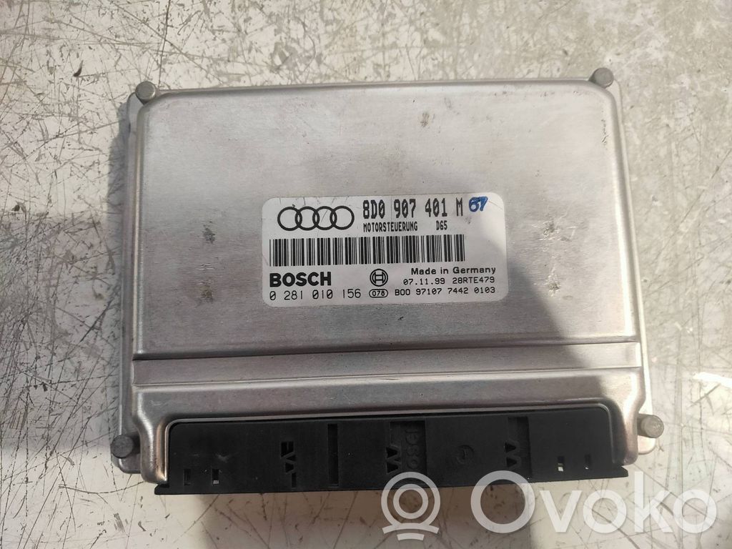 Audi A4 S4 B5 8D Variklio valdymo blokas 