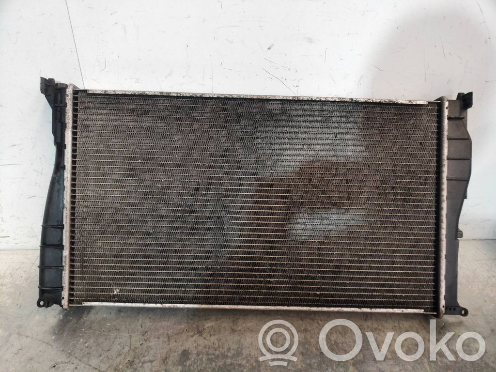 BMW 3 E90 E91 Dzesēšanas šķidruma radiators 