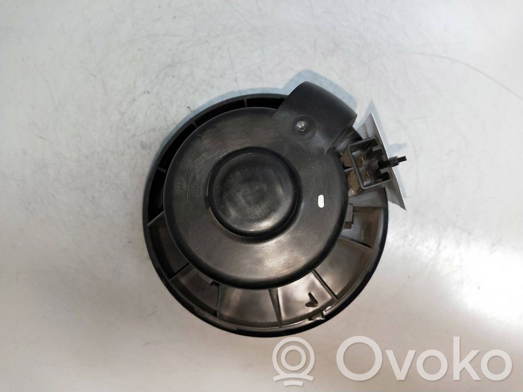 Mazā radiatora ventilators
