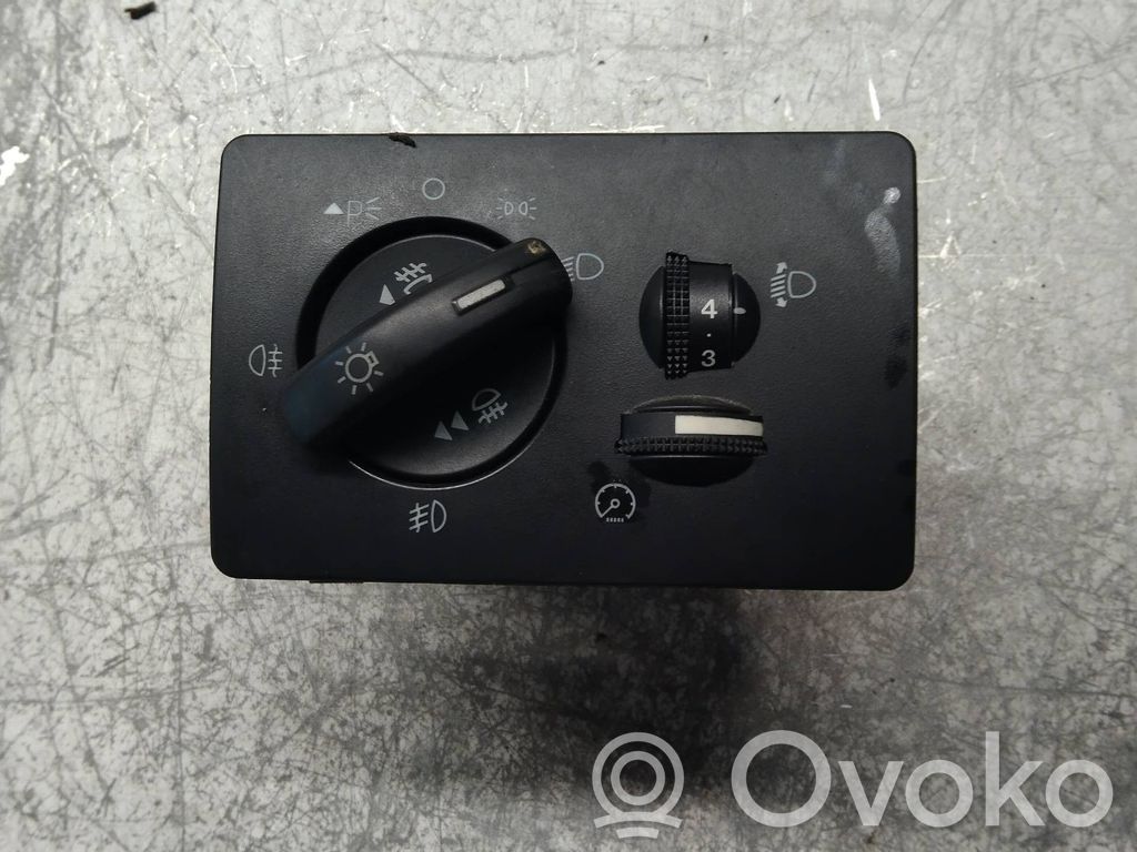 Ford Focus Panel lighting control switch 
