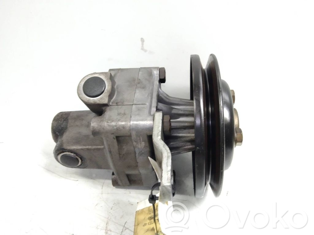 BMW 5 E34 Power steering pump 