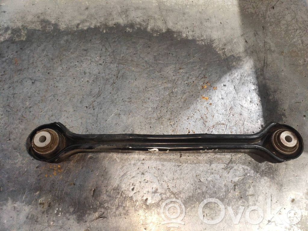 Brazo de suspensión trasero   33326763471