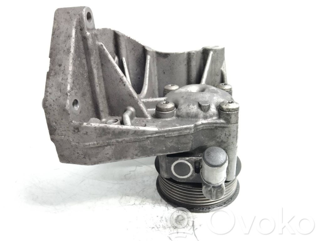Iveco Daily 3rd gen Power steering pump 