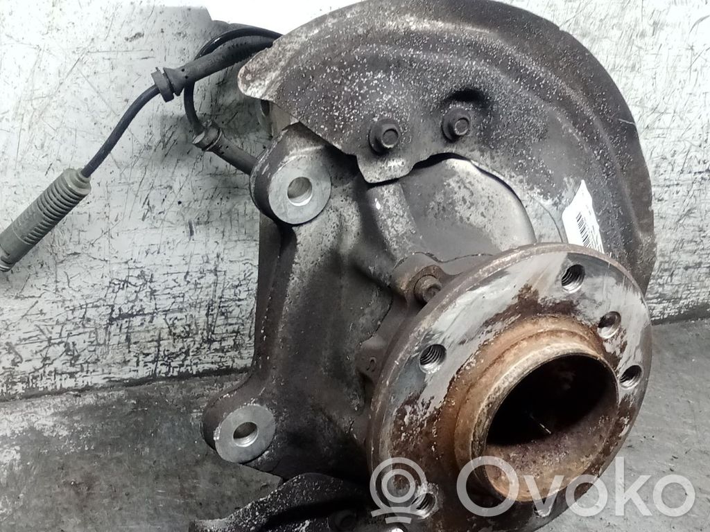 BMW 3 E46 Front wheel hub spindle knuckle 