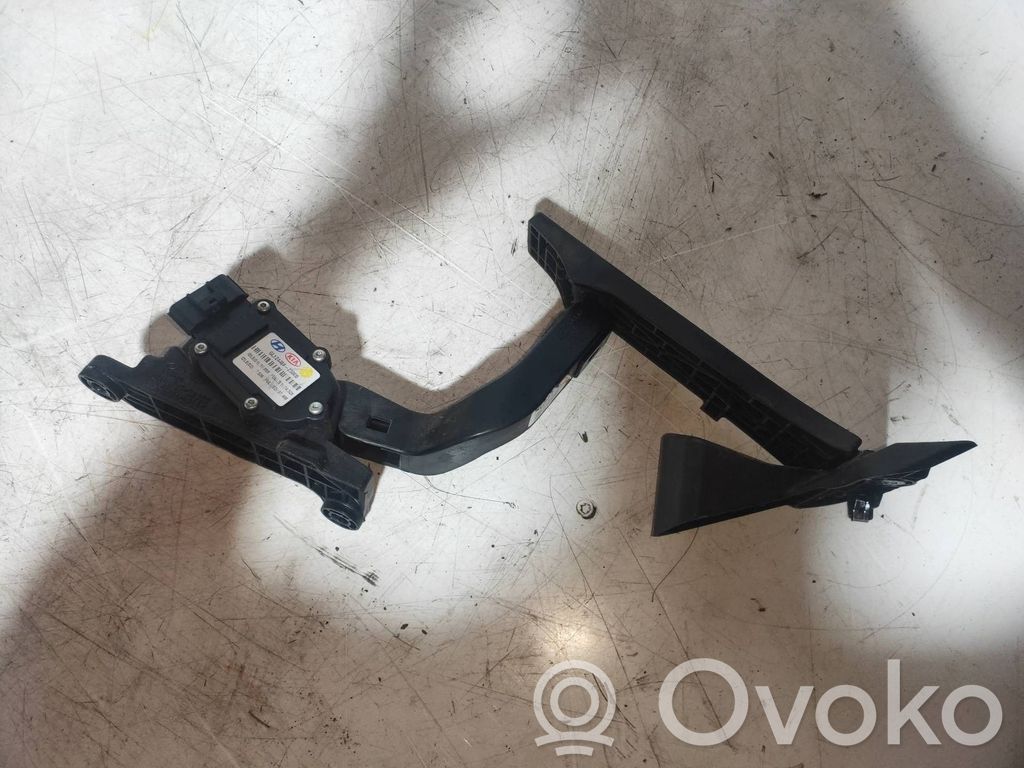 Acceleration sensor   GLX2448A2S000