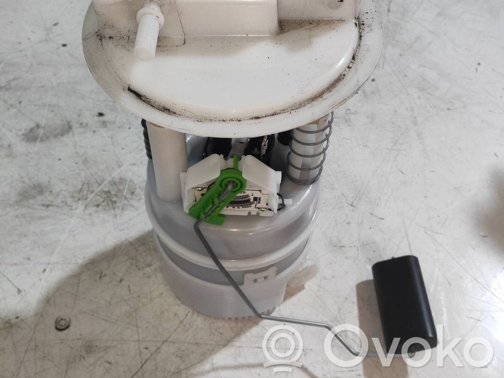 Renault Captur Bomba interna de combustible 