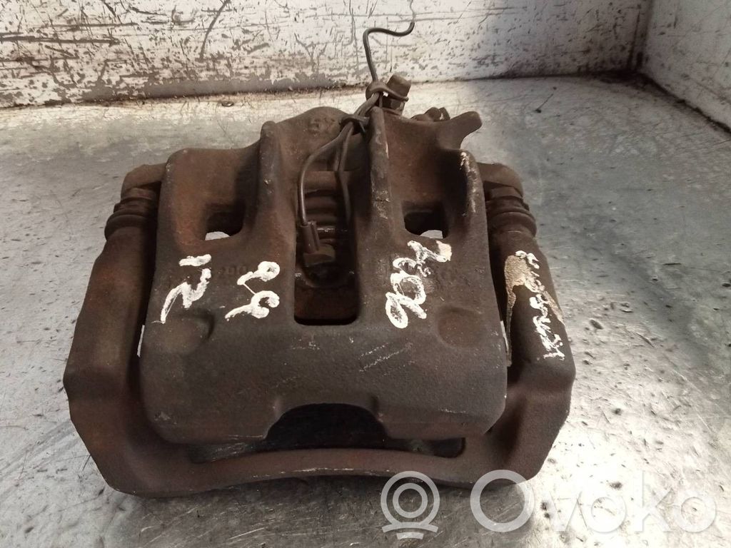 Front brake caliper   20HDI
