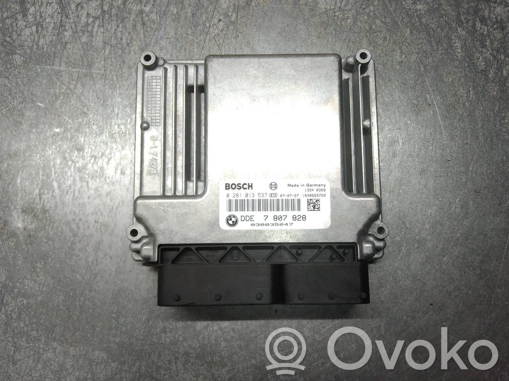 BMW 1 E81 E87 Engine control unit/module 