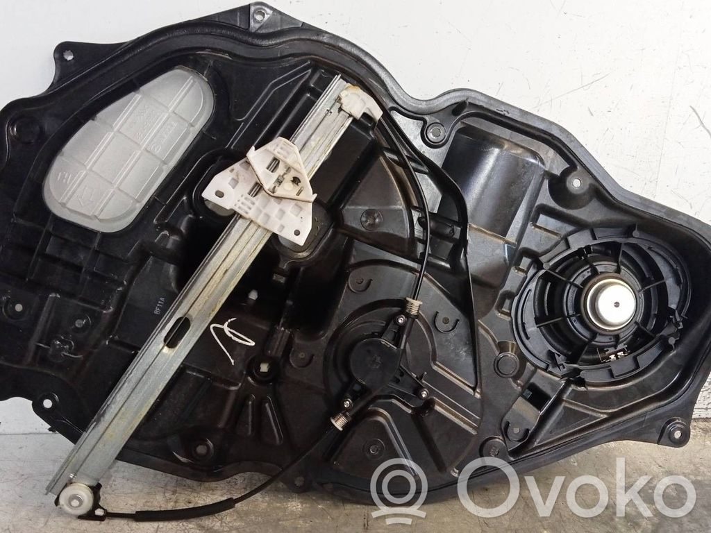 Regulador manual de la ventanilla delantera   GS1D5997X,D6515958X