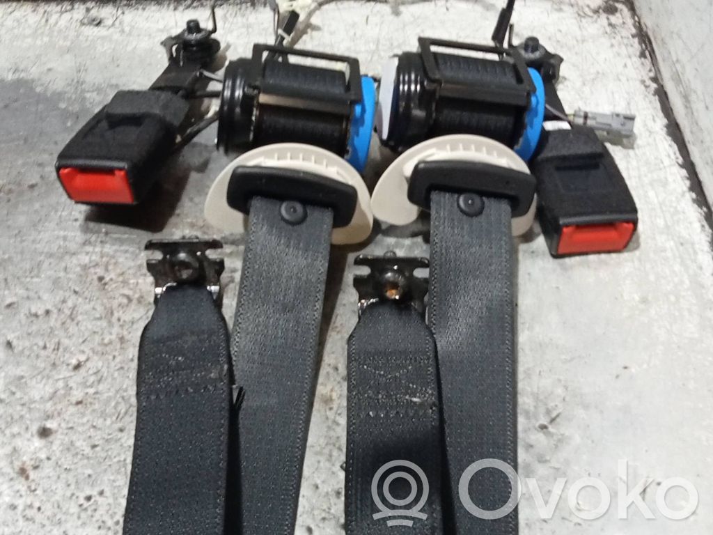 Takaistuimen turvavyö   3FILA