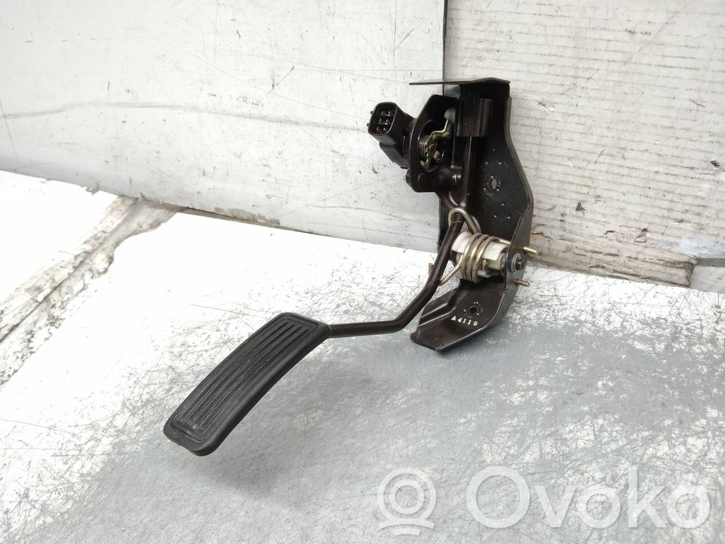 Acceleration sensor   8928152021
