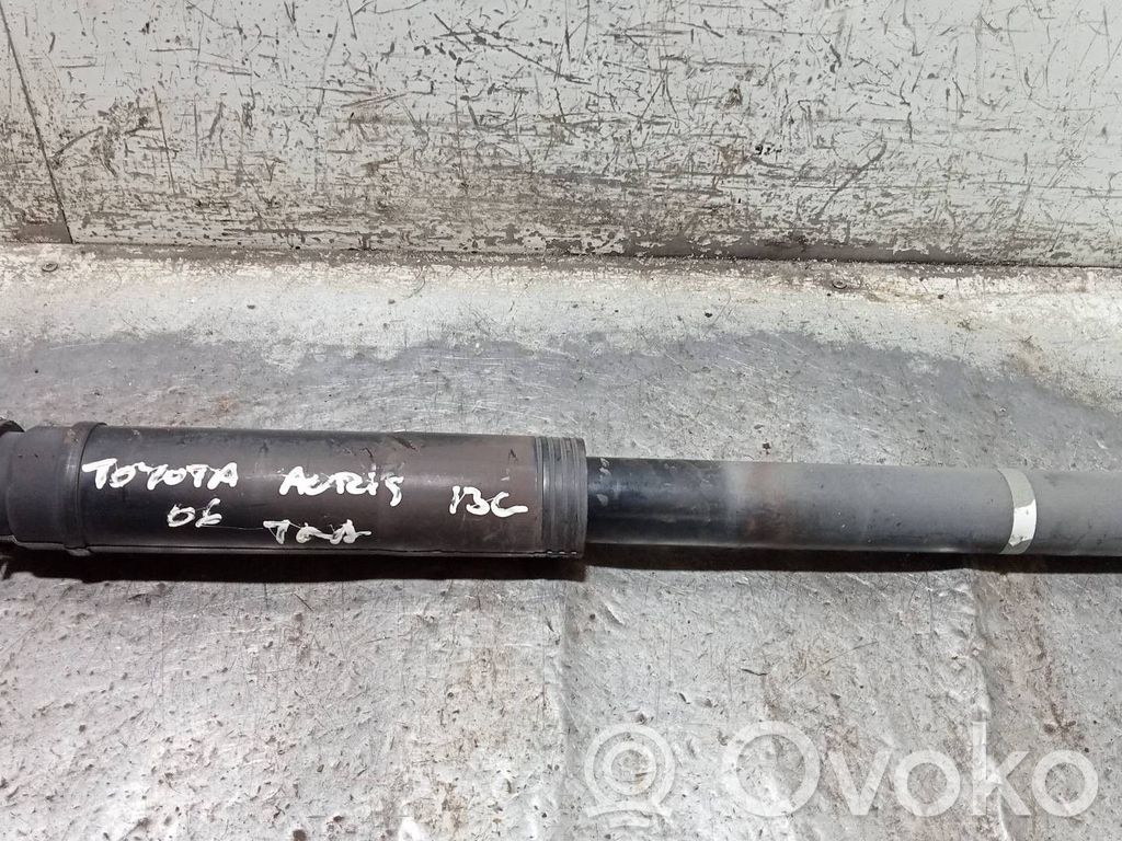 Toyota Auris 150 Aizmugurē amortizators 