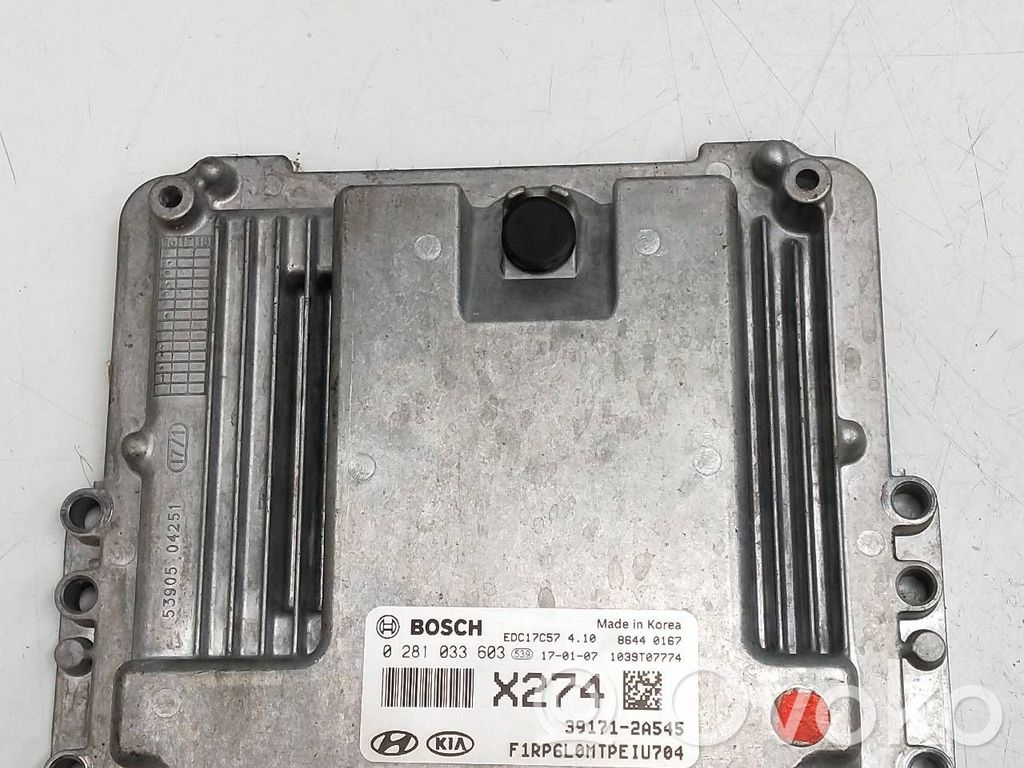 KIA Carens III Engine control unit/module 