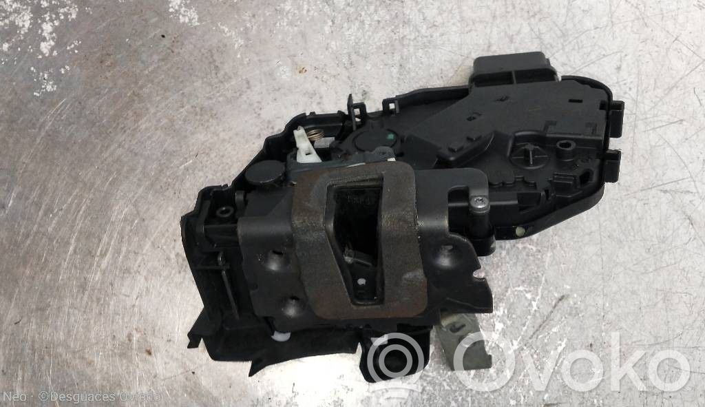 Ford Mondeo Mk III Priekinės spynos varikliukas 