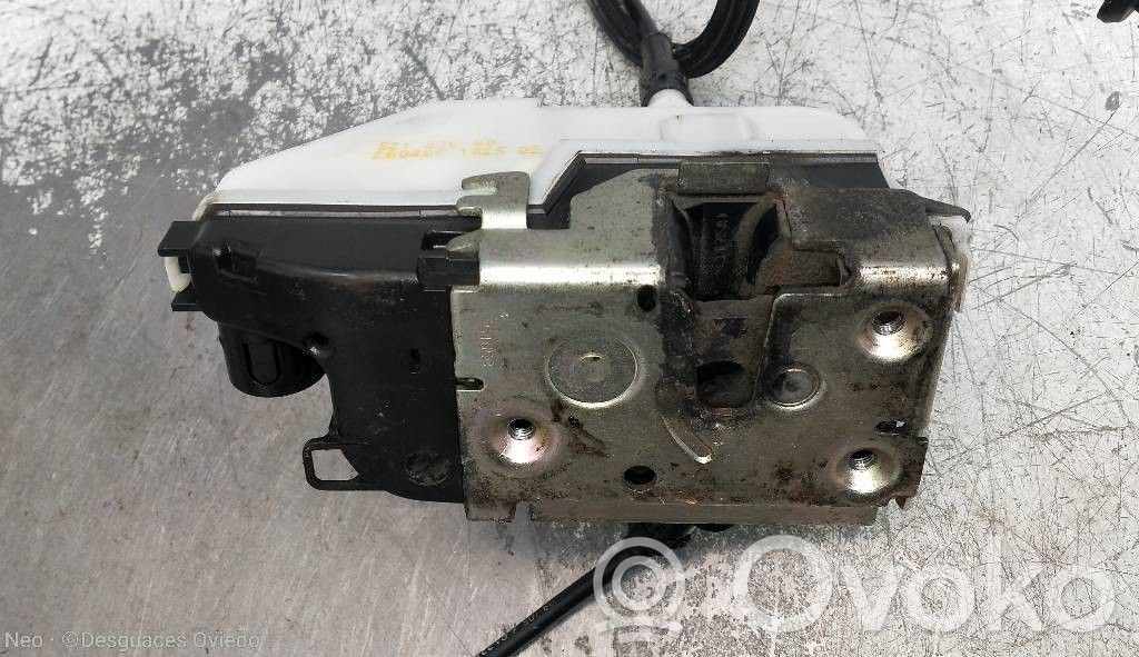 Etuoven lukon moottori   3P