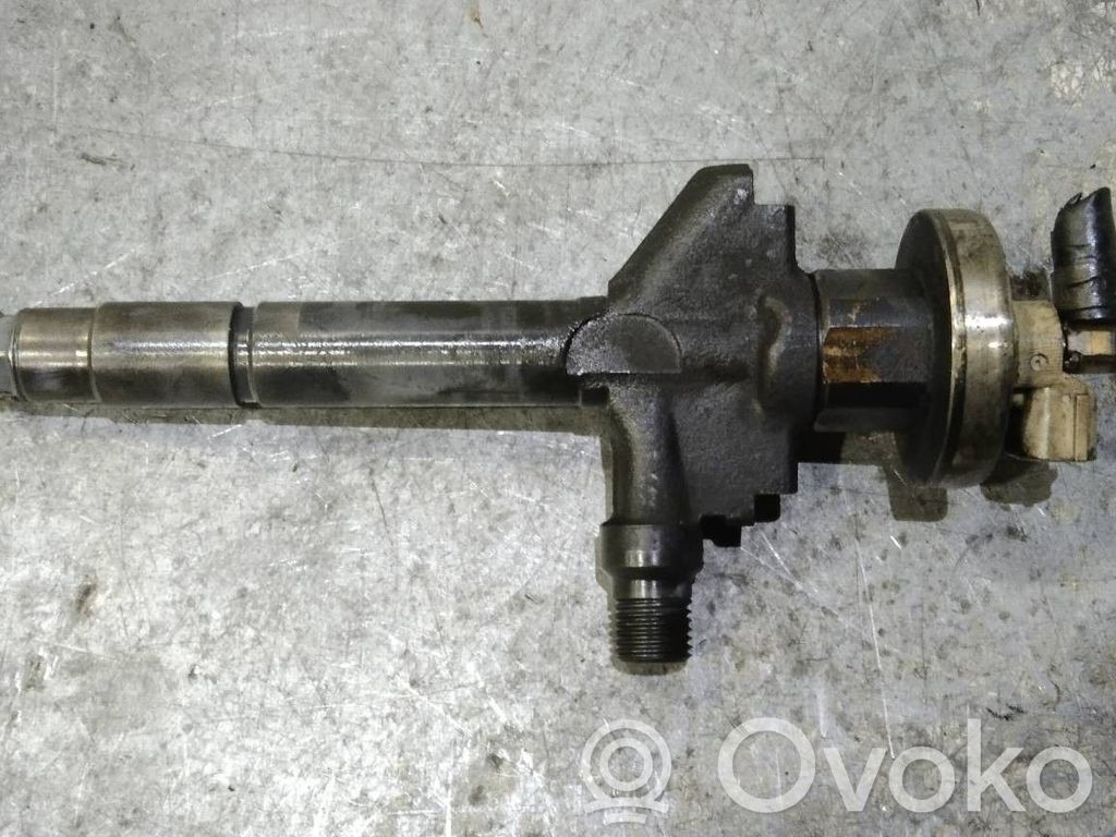 Inyector de combustible   13H50A