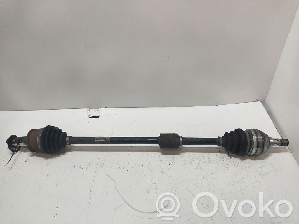 Opel Astra H Etuvetoakseli 