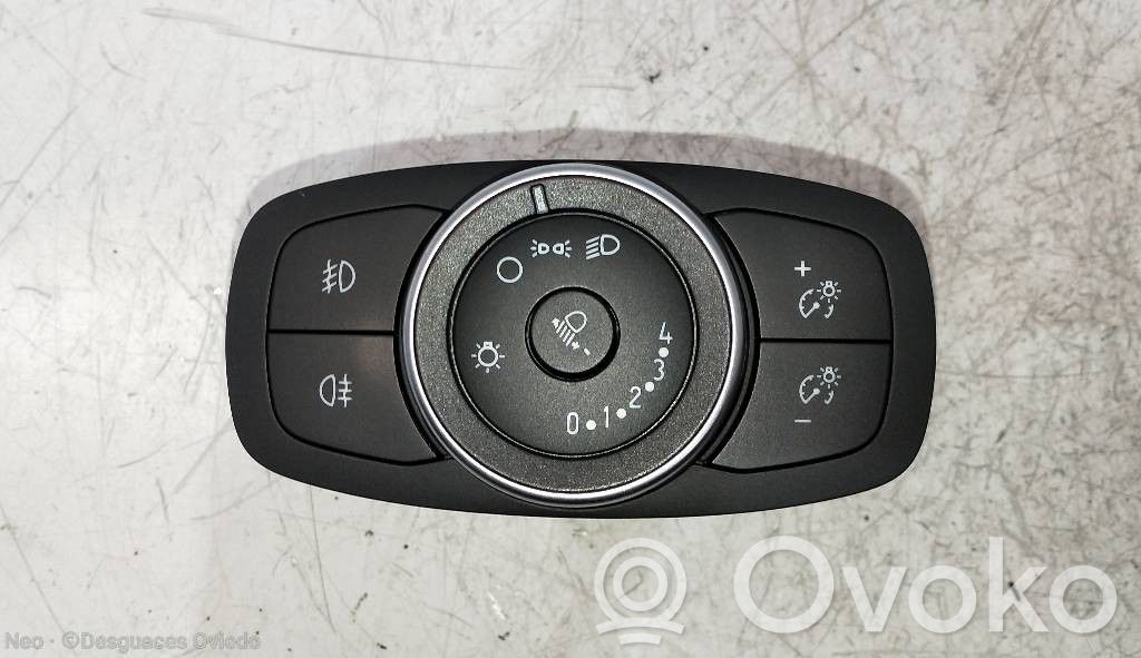 Ford Transit -  Tourneo Connect Interrupteur d'éclairage de la cabine dans le panneau 