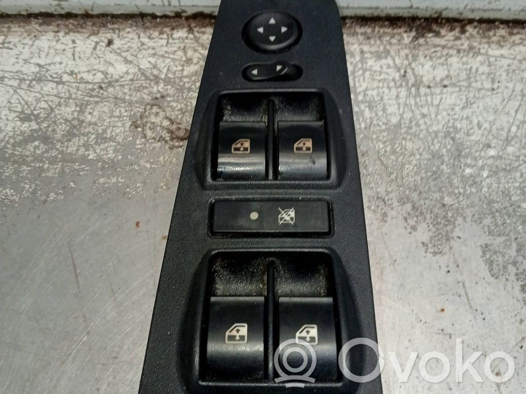 Electric window control switch   4P
