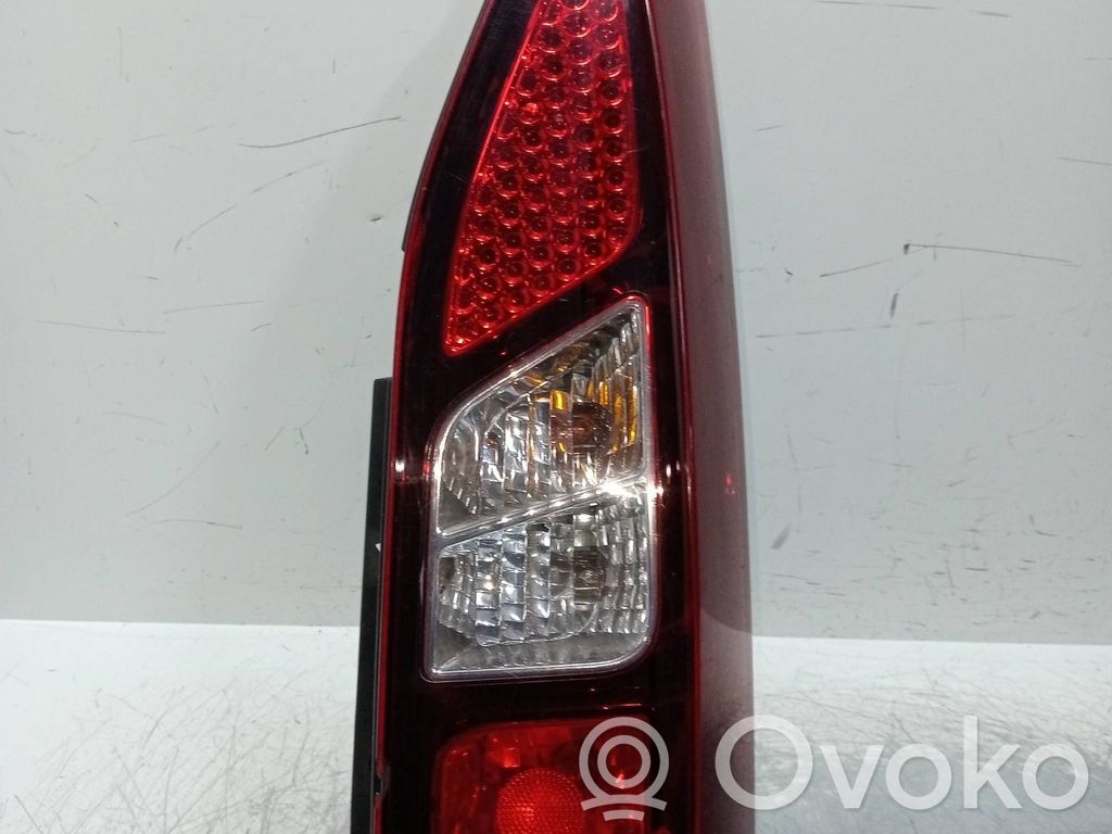 Peugeot Partner Galinis žibintas kėbule 