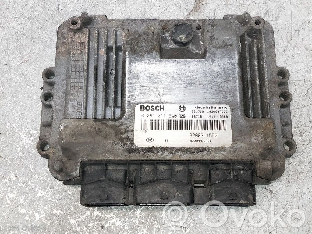 Unidad de control/módulo del motor   0281011940,8200311550,8200442263