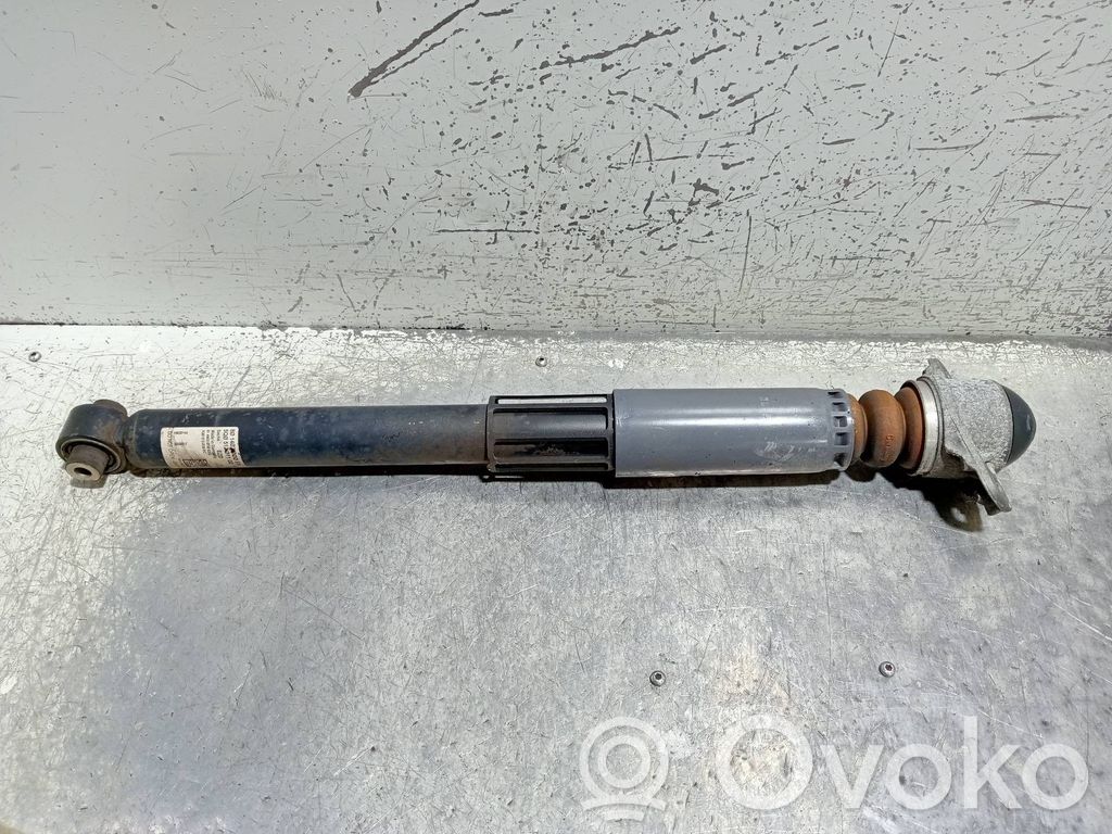 Audi A3 S3 8V Takaiskunvaimennin 