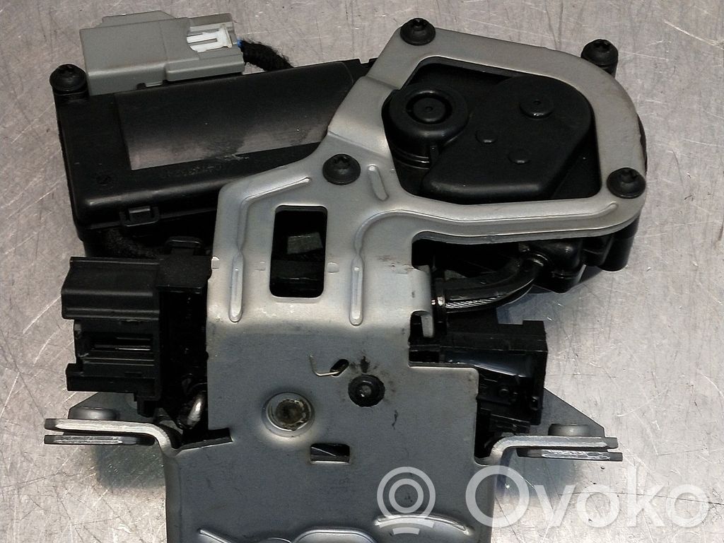 Ford Mondeo MK V Takaluukun lukon salvan moottori 