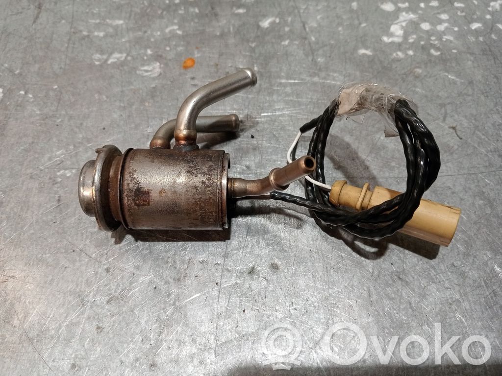 Inyector de combustible   05L131113C,044402506101