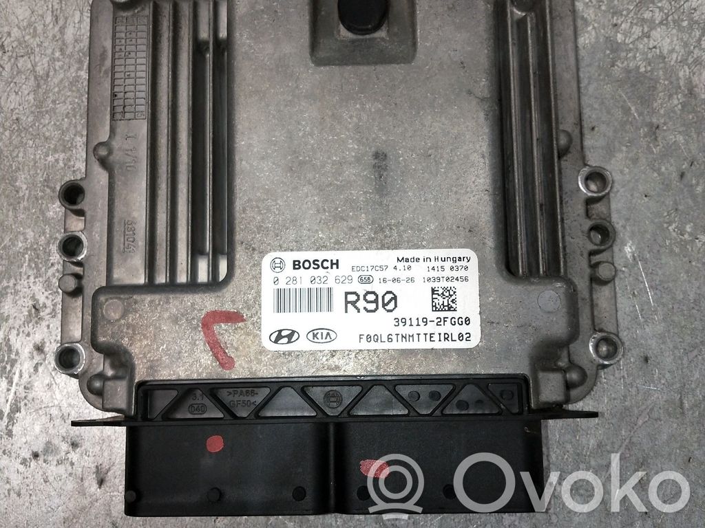 KIA Sportage Engine control unit/module 