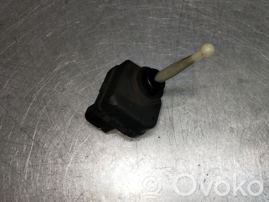 Headlight level adjustment motor   0307852