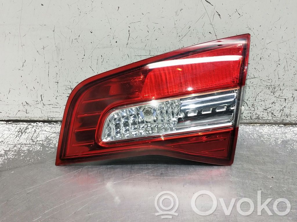 Renault Koleos I Takaluukun takavalot 