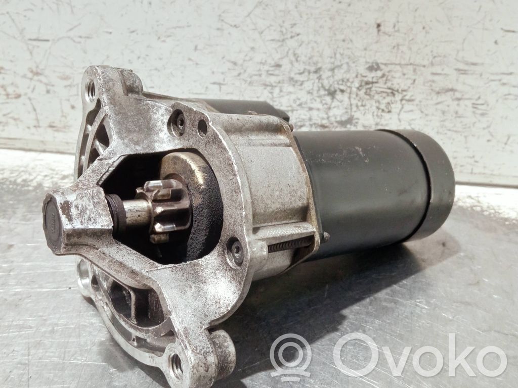 Стартер   D6RA
