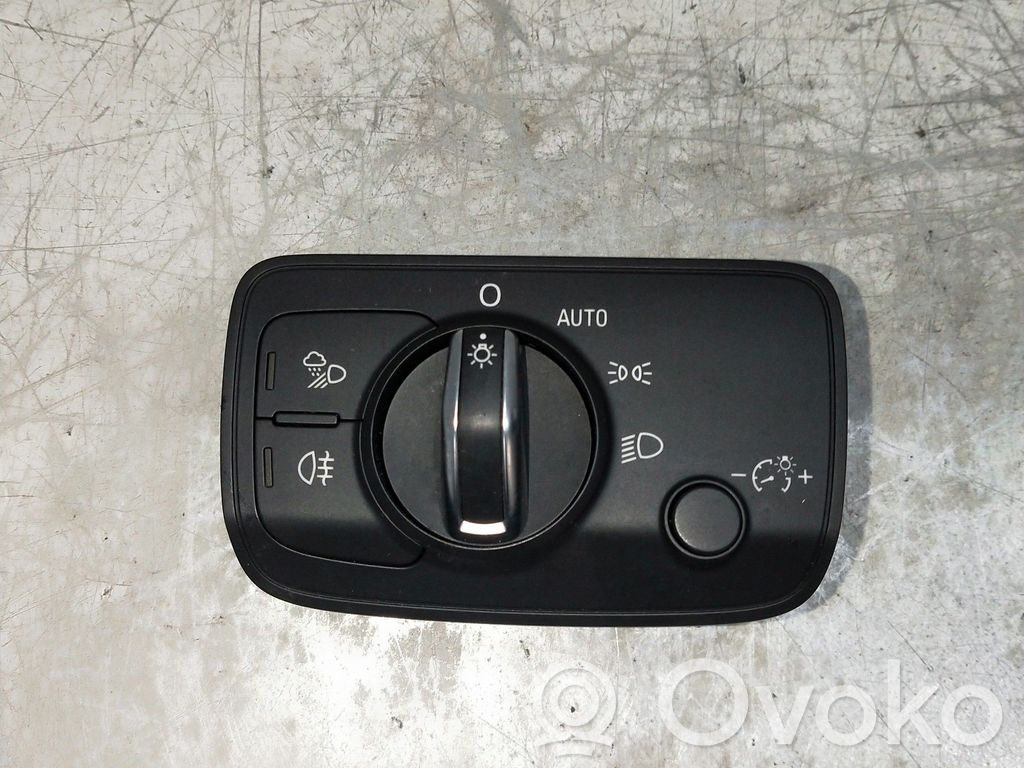 Interruptor de control del panel de luces   8V0941531AR
