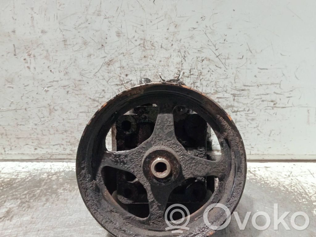 Jaguar XJ X350 Power steering pump 