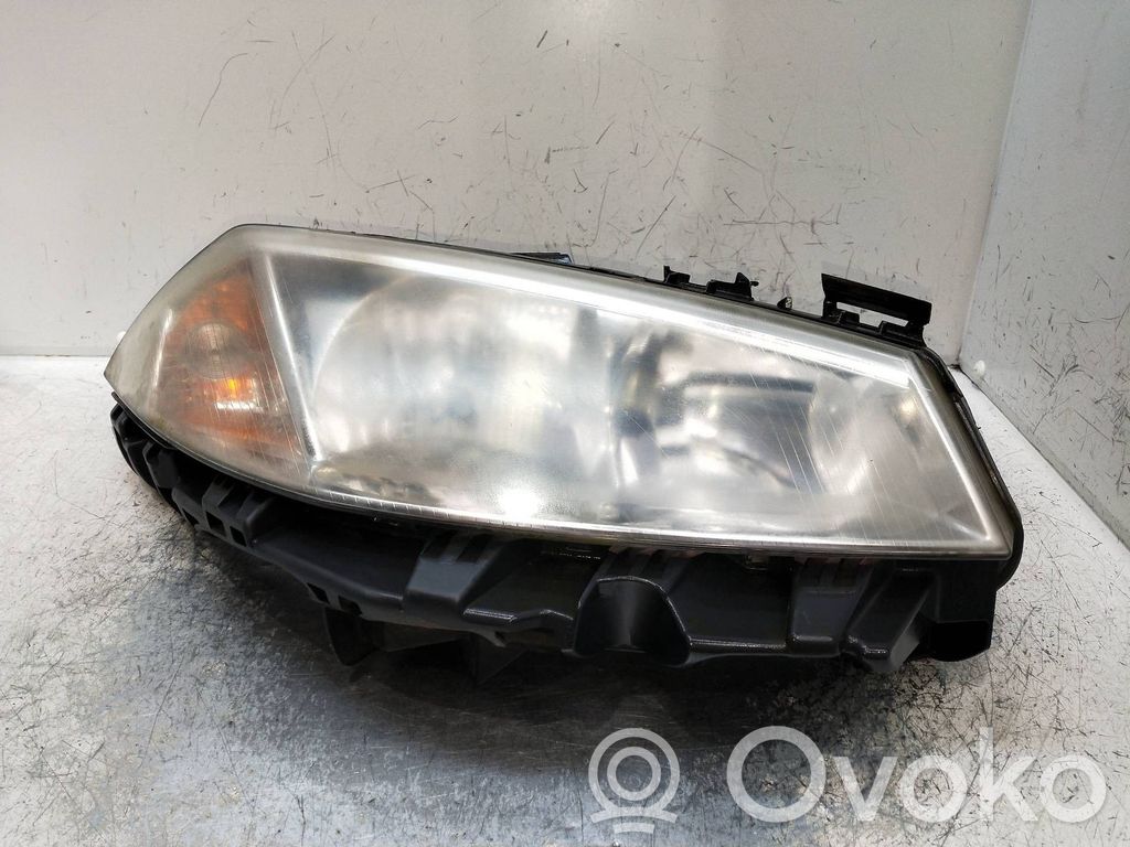 Renault Megane II Headlight/headlamp 