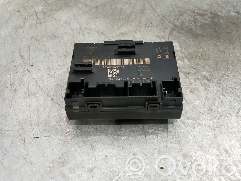 Autres unités de commande / modules   7PP959795AA